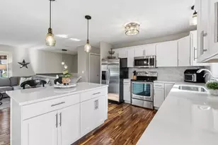 654 Timothy Ct, Shakopee, MN 55379 - Photo 14