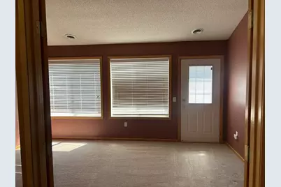 674 Lake View Drive, Woodbury, MN 55129 - Photo 18