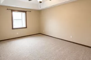 1539 Hydram Ave N, Oakdale, MN 55128 - Photo 14