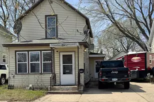 518 7th Ave NW, Faribault, MN 55021 - Photo 2