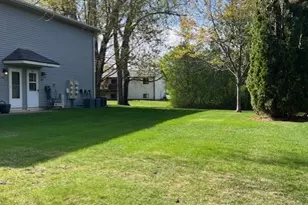 788 Parkside Dr, Vadnais Heights, MN 55127 - Photo 10