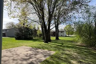 788 Parkside Dr, Vadnais Heights, MN 55127 - Photo 8