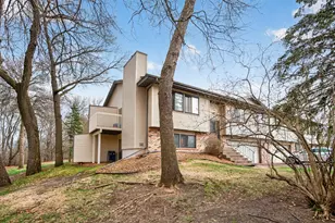 818 Sherwood Rd, Shoreview, MN 55126 - Photo 2
