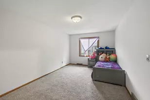 818 Sherwood Rd, Shoreview, MN 55126 - Photo 14