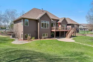 8916 Whispering Oaks Trail, Shakopee, MN 55379 - Photo 8