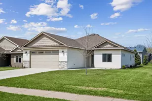 1621 11th St NE, Buffalo, MN 55313 - Photo 2
