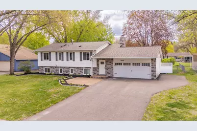 9741 102nd Place N, Maple Grove, MN 55369 - Photo 6