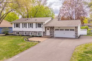9741 102nd Pl N, Maple Grove, MN 55369 - Photo 6
