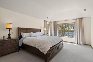 8480 Montgomery Ct, Eden Prairie, MN 55347 - Photo 20