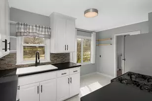 3546 Pierce St NE, Minneapolis, MN 55418 - Photo 12