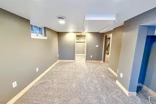 736 Cottage Ave E, Saint Paul, MN 55106 - Photo 36