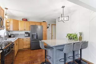 2075 N Ivy St, North Saint Paul, MN 55109 - Photo 8