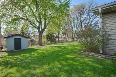 2075 N Ivy Street, North Saint Paul, MN 55109 - Photo 32