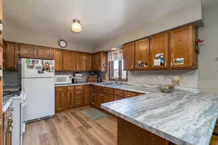 30536 Lexington Rd, Le Sueur, MN 56058 - Photo 12