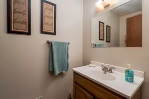 30536 Lexington Rd, Le Sueur, MN 56058 - Photo 16
