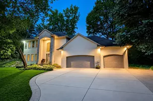 419 Brandywine Dr, Burnsville, MN 55337 - Photo 4