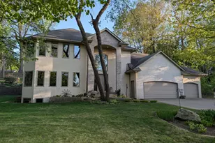 419 Brandywine Dr, Burnsville, MN 55337 - Photo 1