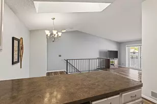 732 Parkside Dr, Vadnais Heights, MN 55127 - Photo 18