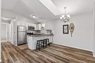 732 Parkside Dr, Vadnais Heights, MN 55127 - Photo 14