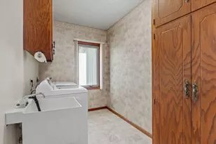 6708 W 82nd St, Bloomington, MN 55438 - Photo 22