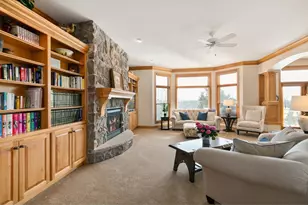 10689 Sonoma Ridge, Eden Prairie, MN 55347 - Photo 14