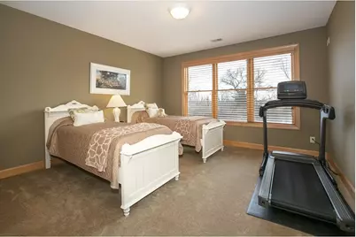 10689 Sonoma Ridge, Eden Prairie, MN 55347 - Photo 34
