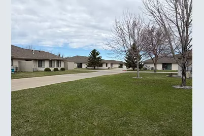 2940 12th Avenue S, Moorhead, MN 56560 - Photo 4