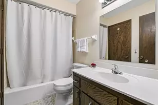 4211 Shirlee Ln N, Shoreview, MN 55126 - Photo 20