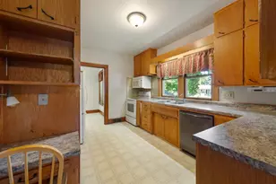 420 Main Street W, Waterville, MN 56096 - Photo 18