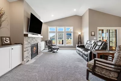 573 Cedar Drive, Lake City, MN 55041 - Photo 8
