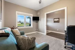 573 Cedar Dr, Lake City, MN 55041 - Photo 6