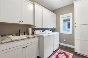 573 Cedar Dr, Lake City, MN 55041 - Photo 30