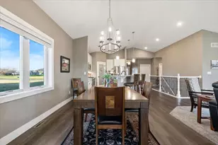 573 Cedar Dr, Lake City, MN 55041 - Photo 12