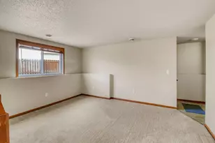 910 35th Ave S, Moorhead, MN 56560 - Photo 28