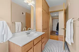 2601 30th Ave NE, Saint Anthony, MN 55418 - Photo 36