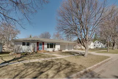 509 13th Street N, Moorhead, MN 56560 - Photo 2