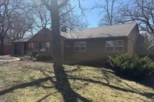 320 S Minnesota St, Redwood Falls, MN 56283 - Photo 2