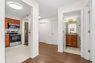 78 10th St E, Saint Paul, MN 55101 - Photo 6