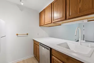 6650 Vernon Ave S, Edina, MN 55436 - Photo 6