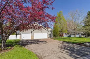 13968 Yosemite Ave S, Savage, MN 55378 - Photo 2