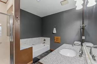 984 Ferndale St S, Maplewood, MN 55119 - Photo 16