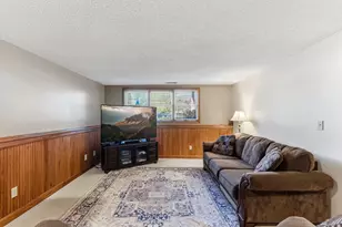 984 Ferndale St S, Maplewood, MN 55119 - Photo 28