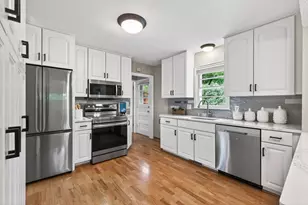 1332 Orkla Dr, Golden Valley, MN 55427 - Photo 6