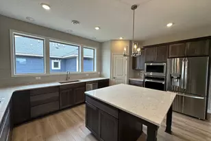 17710 Everest Ave, Lakeville, MN 55044 - Photo 4