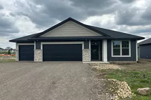 17710 Everest Ave, Lakeville, MN 55044 - Photo 1