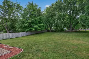 17918 Weaver Lake Dr, Maple Grove, MN 55311 - Photo 26