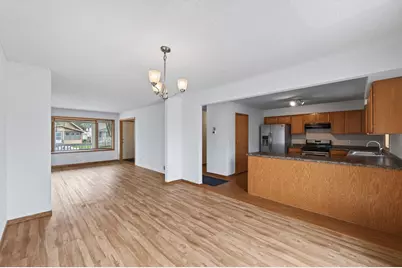 667 Aurora Avenue, Saint Paul, MN 55104 - Photo 8