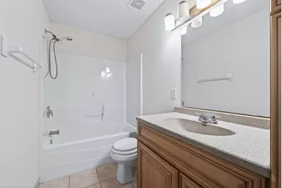 667 Aurora Avenue, Saint Paul, MN 55104 - Photo 16