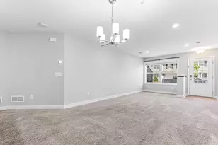 8042 Abercrombie Ln, Woodbury, MN 55129 - Photo 6