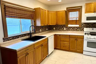 805 6th Ave SE, Austin, MN 55912 - Photo 10